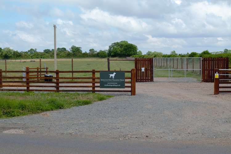 Moulton Secure Dog Walking Field, Moulton in Holcot